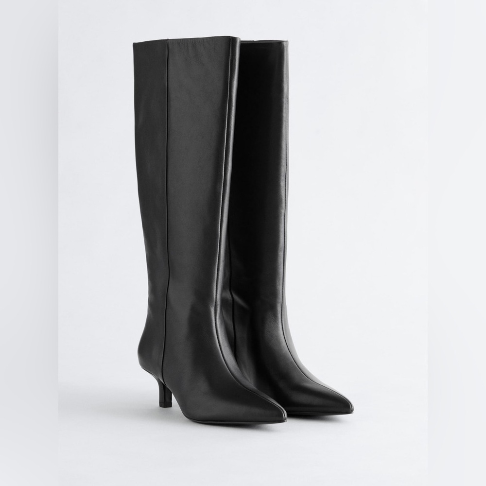 & Other Stories Leather Knee High Kitten Heel Boots | Size: 6 (fits like 7)